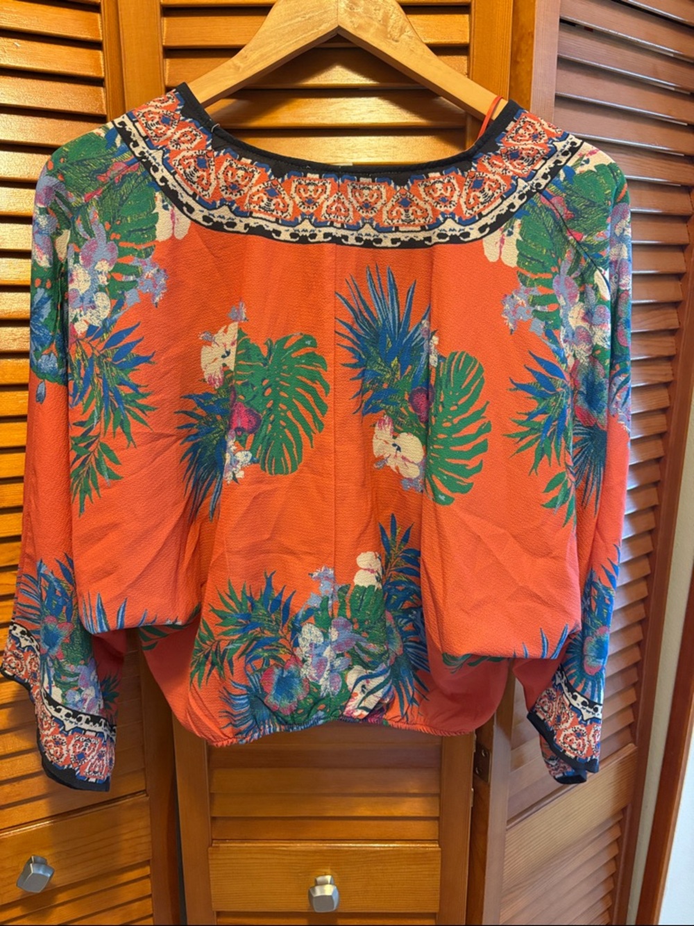 Flying Tomato surplice snap front Vibrant Coral Floral Wrap Top - Picture 7 of 7